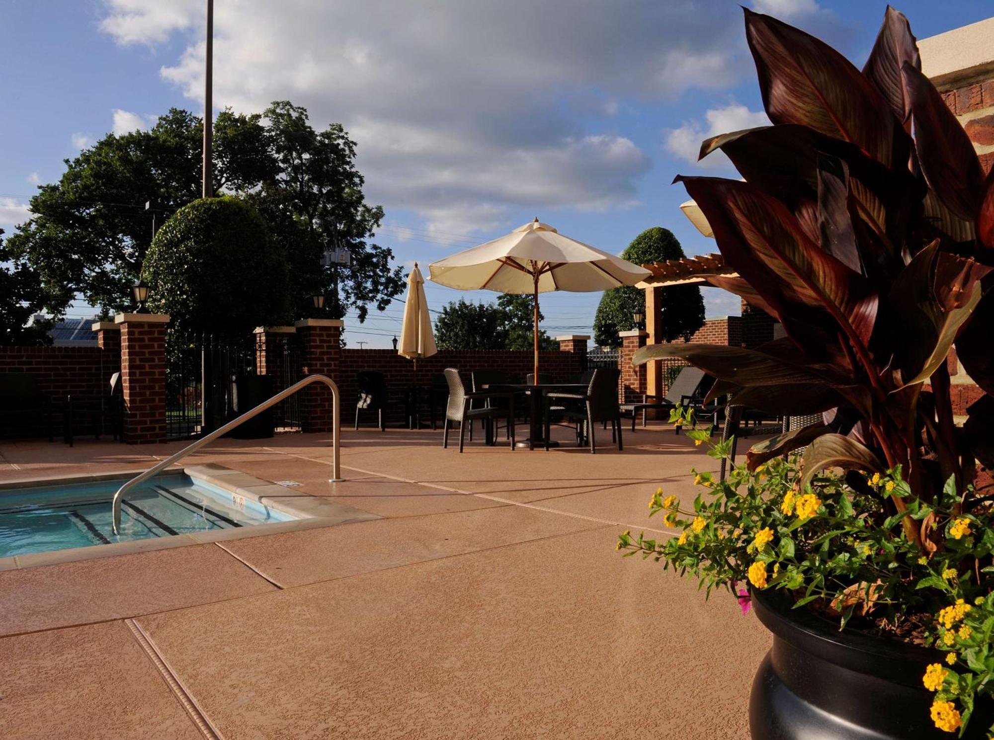 Hampton Inn & Suites Nashville-Vanderbilt-Elliston Place Kültér fotó